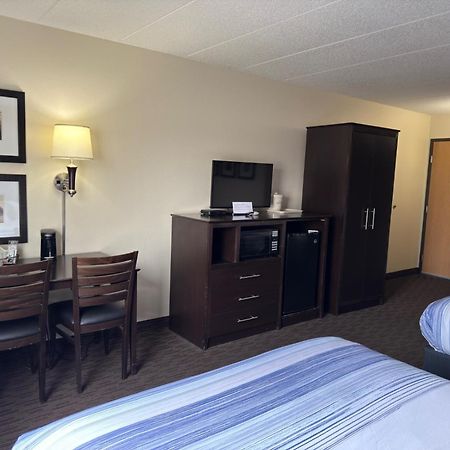 Americinn By Wyndham Нортфилд Экстерьер фото